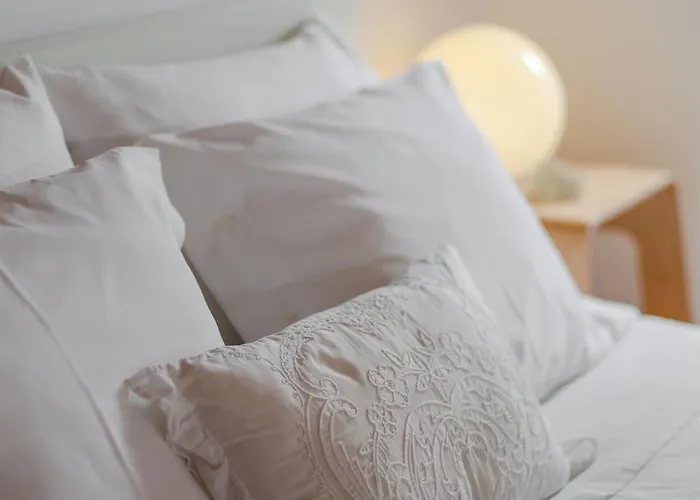 Casa De Janeiro Bed & Breakfast *